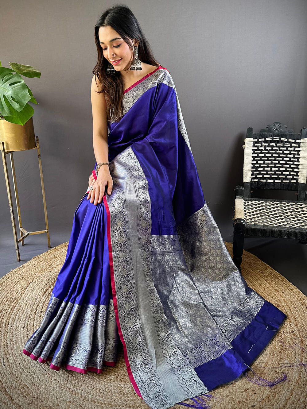 Soft Silk Woven Design Zari Kanchi Blend Banarasi Sareee