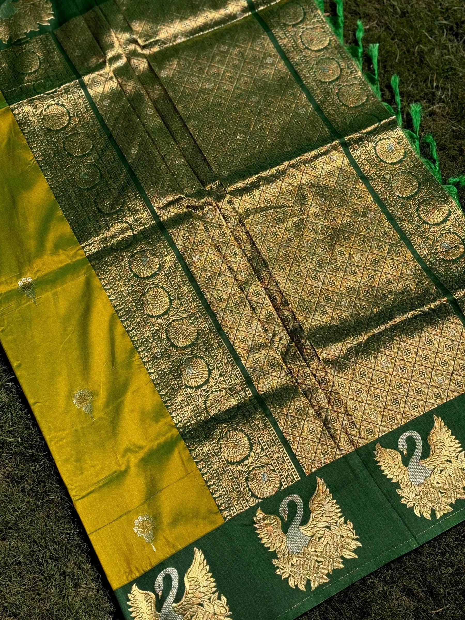 Green Swann Motif Soft Silk Saree