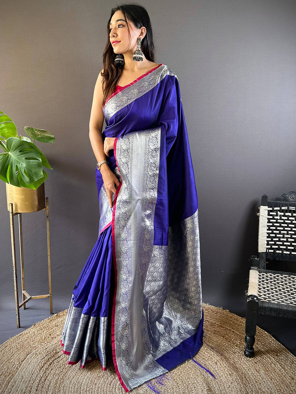 Soft Silk Woven Design Zari Kanchi Blend Banarasi Sareee