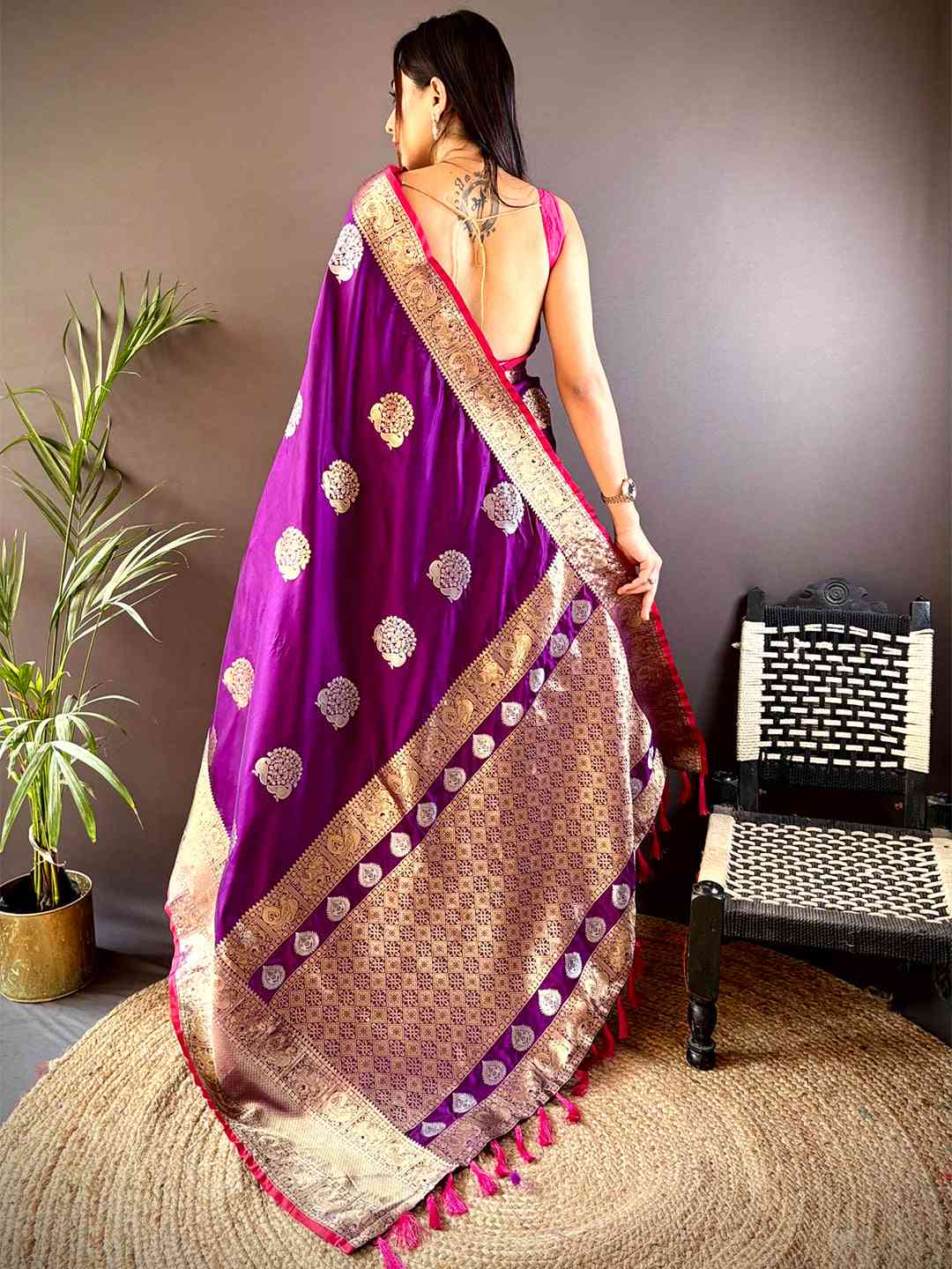 Wine Kanjivaram Soft Silk Kanchi Zari Weaving Saree