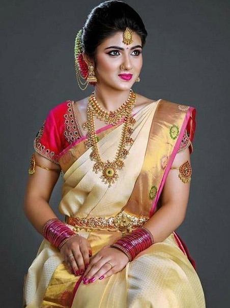 Trendy Banarasi Pure Soft Silk Bride Jacquard Saree B94